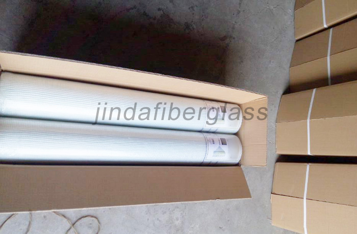 Alkaline resistant fiberglass mesh